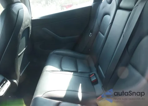 2018 Tesla Model 3 Long Range/Mid Range из США, поврежденный, VIN 5YJ3E1EAXJF025089